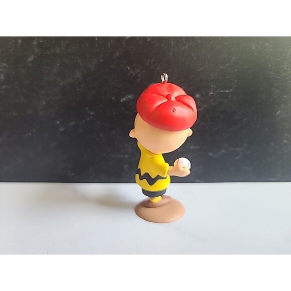 HALLMARK Keepsake Ornament - Peanuts - Charlie’s Favorite Pastime - 2014 - Picture 4 of 10